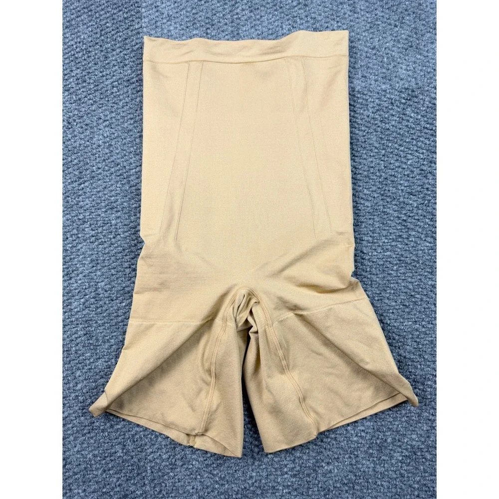 SPANX details brand